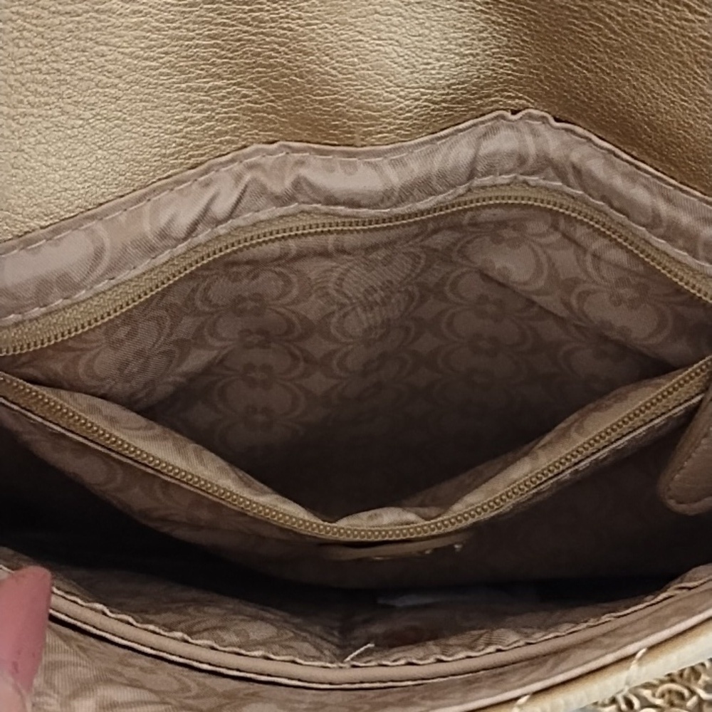 NWT MattGold Clutch Crossbody Bag Removable Chain Quilted Faux Leather Magnetic - Picture 8 of 10